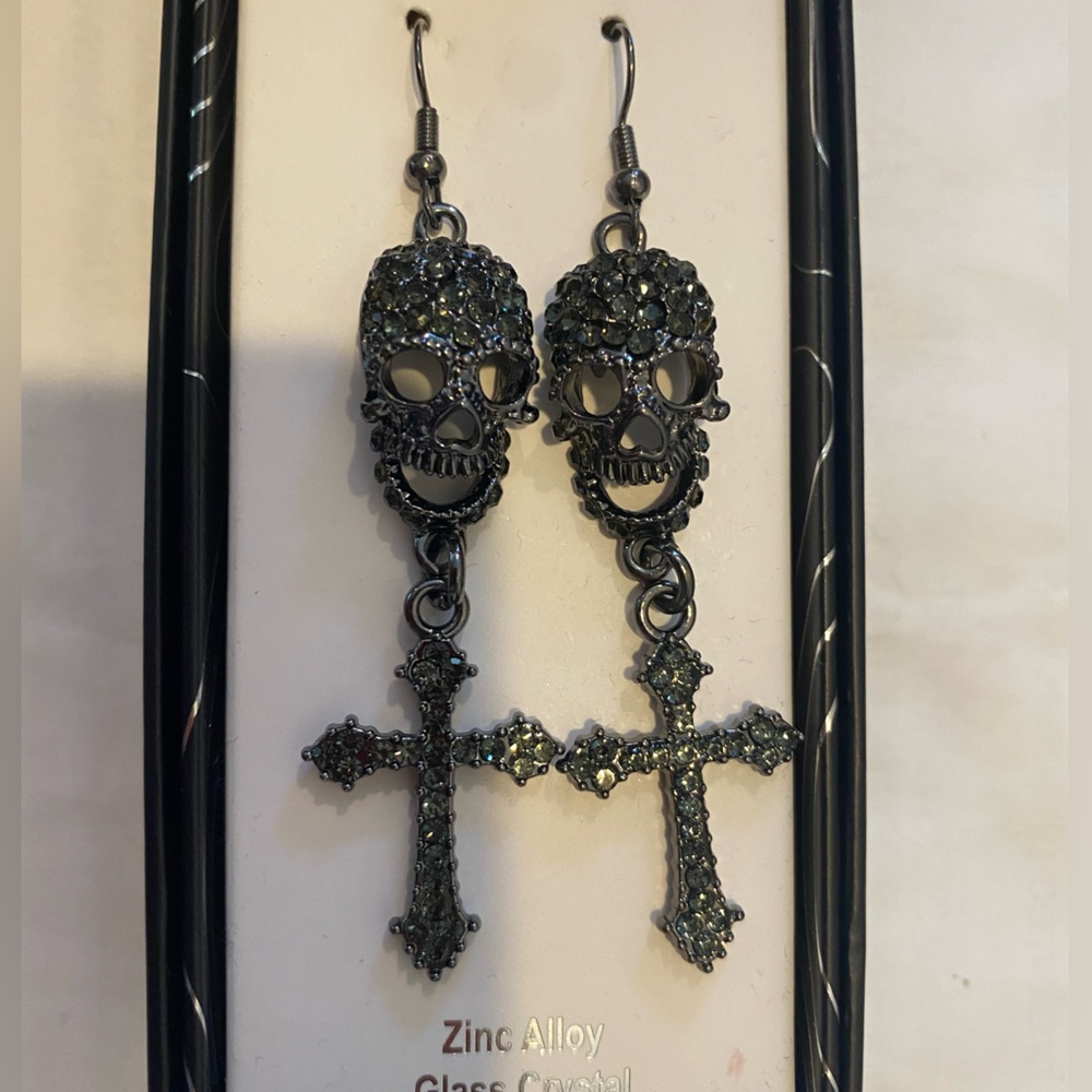 Eye candy Los Angeles Black Crystal Skull & Cross Drop Earrings